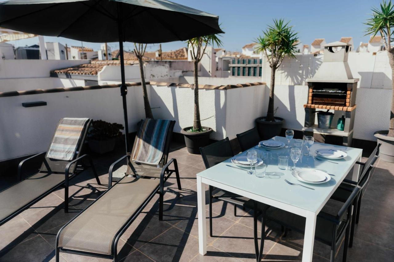 Stunning 2 Bedroom Apartment With Pool View アリカンテ エクステリア 写真