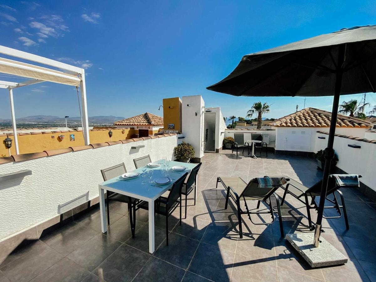 Stunning 2 Bedroom Apartment With Pool View アリカンテ エクステリア 写真