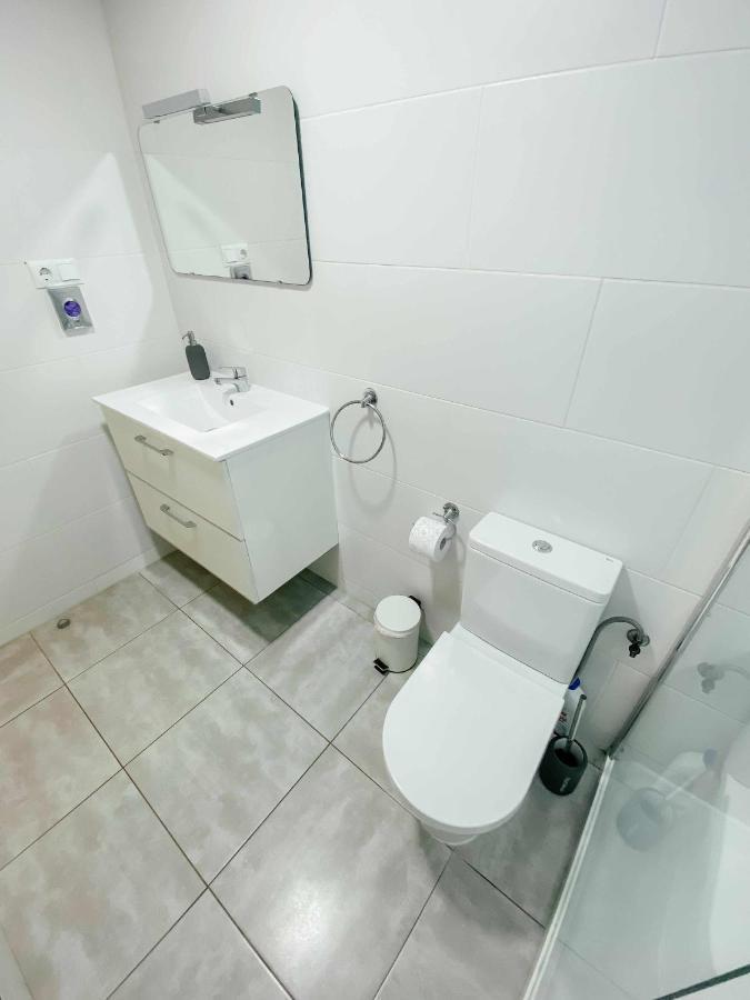 Stunning 2 Bedroom Apartment With Pool View アリカンテ エクステリア 写真